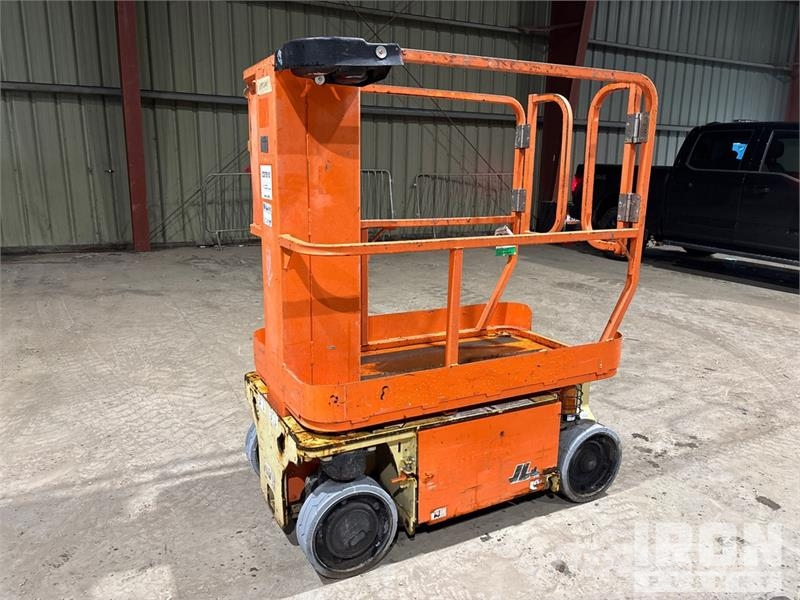 JLG 1230ES Vertical Mast Lift Personhissar och andra hissar