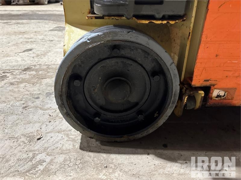 JLG 1230ES Vertical Mast Lift Personhissar och andra hissar