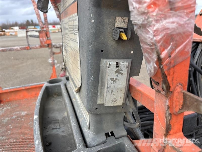 JLG 1250AJP 4WD Diesel Articulating Boom Lift رافعات سلة مفصلية
