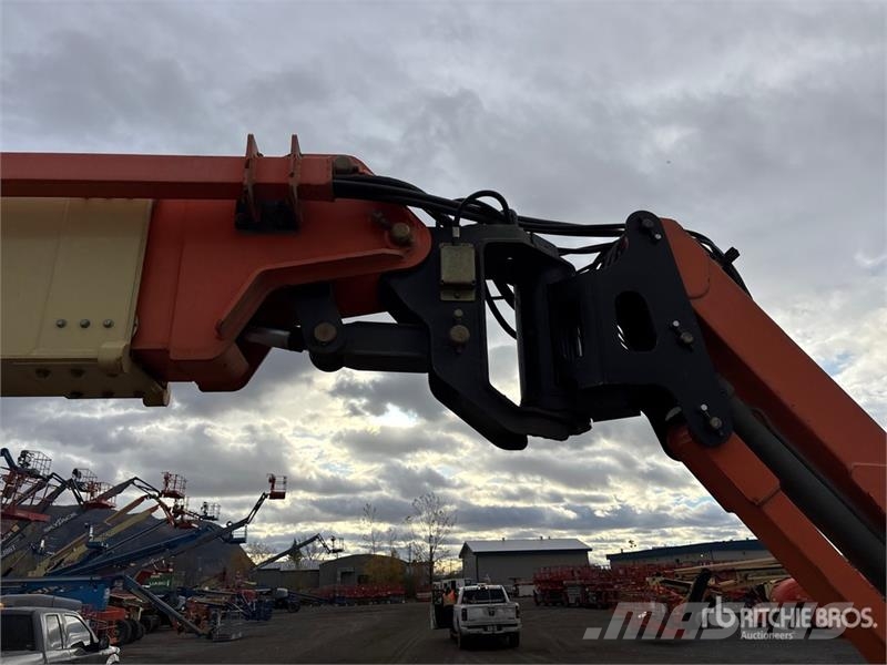 JLG 1250AJP 4WD Diesel Articulating Boom Lift رافعات سلة مفصلية