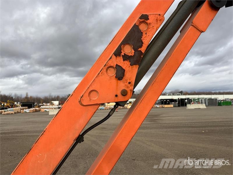 JLG 1250AJP 4WD Diesel Articulating Boom Lift رافعات سلة مفصلية