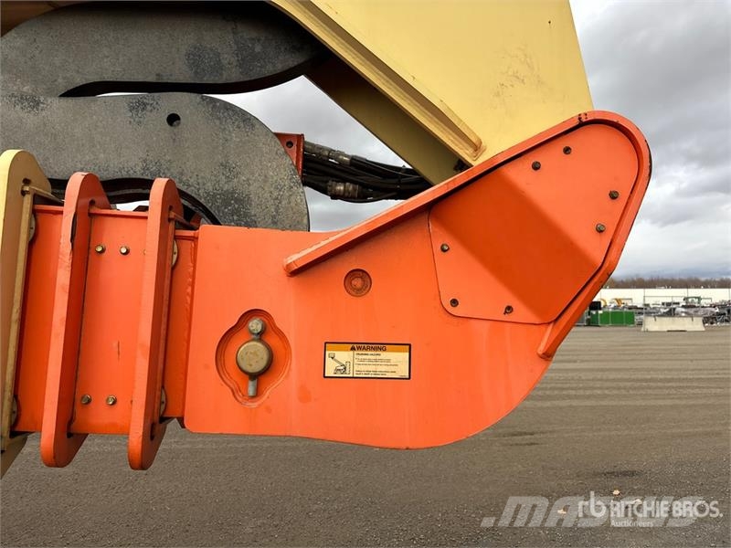 JLG 1250AJP 4WD Diesel Articulating Boom Lift رافعات سلة مفصلية