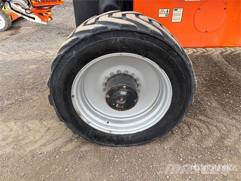 JLG 1250AJP 4WD Diesel Articulating Boom Lift رافعات سلة مفصلية