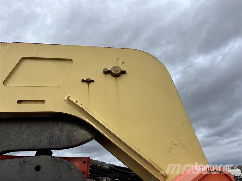 JLG 1250AJP 4WD Diesel Articulating Boom Lift رافعات سلة مفصلية