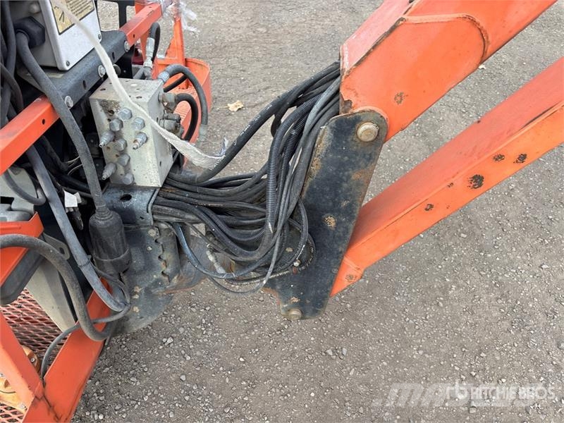 JLG 1250AJP 4WD Diesel Articulating Boom Lift رافعات سلة مفصلية