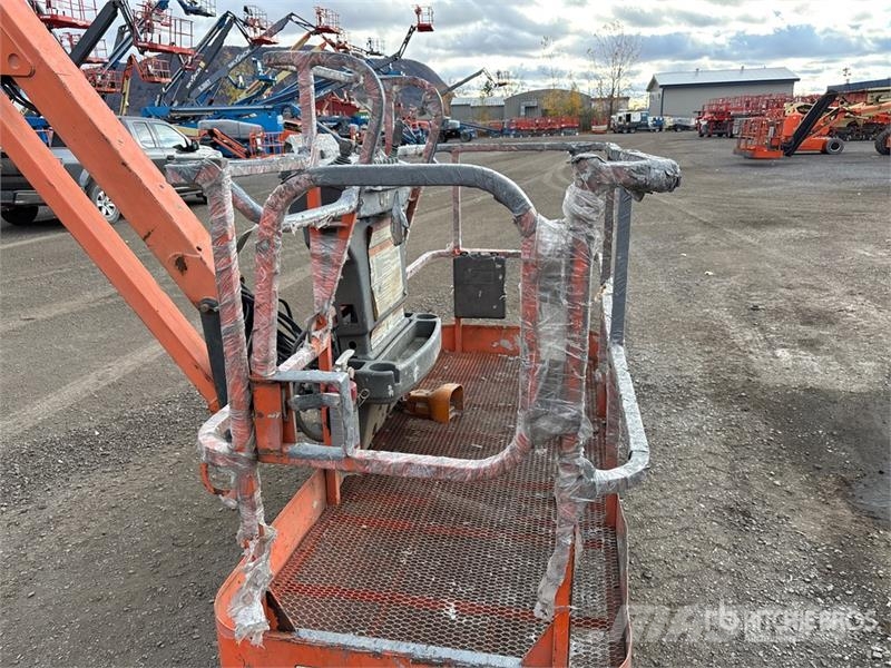 JLG 1250AJP 4WD Diesel Articulating Boom Lift رافعات سلة مفصلية