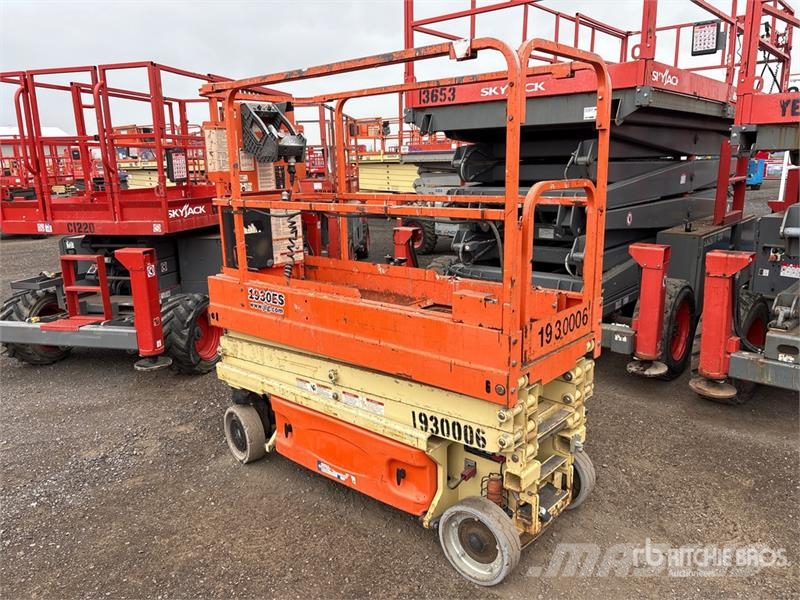 JLG 1930ES Electric Scissor Lift Saksilavat