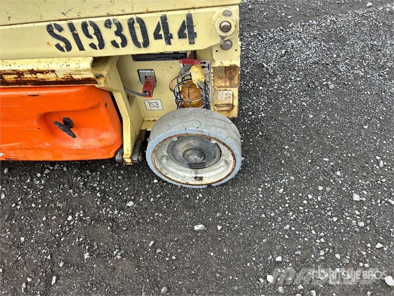 JLG 1930ES Electric Scissor Lift رافعات مقصية الشكل