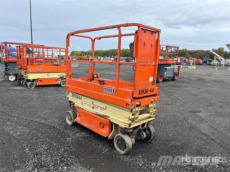 JLG 1930ES Electric Scissor Lift رافعات مقصية الشكل