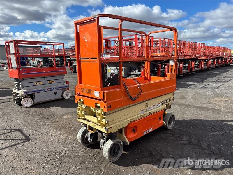 JLG 1930ES Electric Scissor Lift رافعات مقصية الشكل