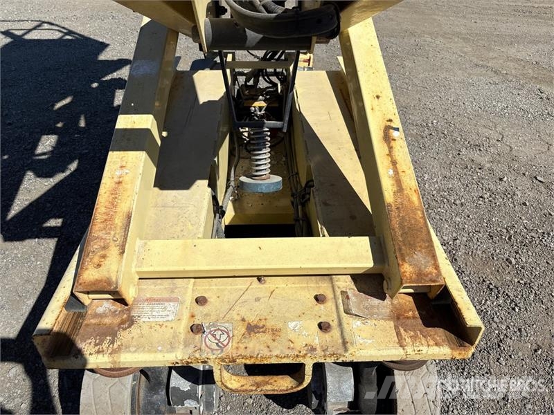 JLG 1930ES Electric Scissor Lift Ollós emelők