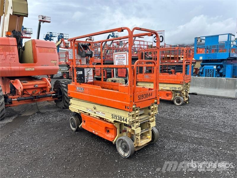 JLG 1930ES Electric Scissor Lift رافعات مقصية الشكل
