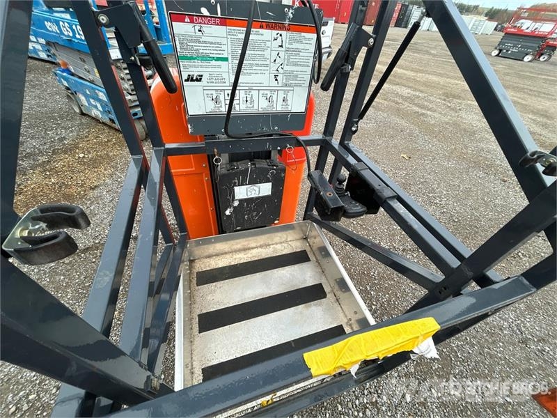 JLG 20DVL Vertical Mast Lift Plataformas elevatórias verticais