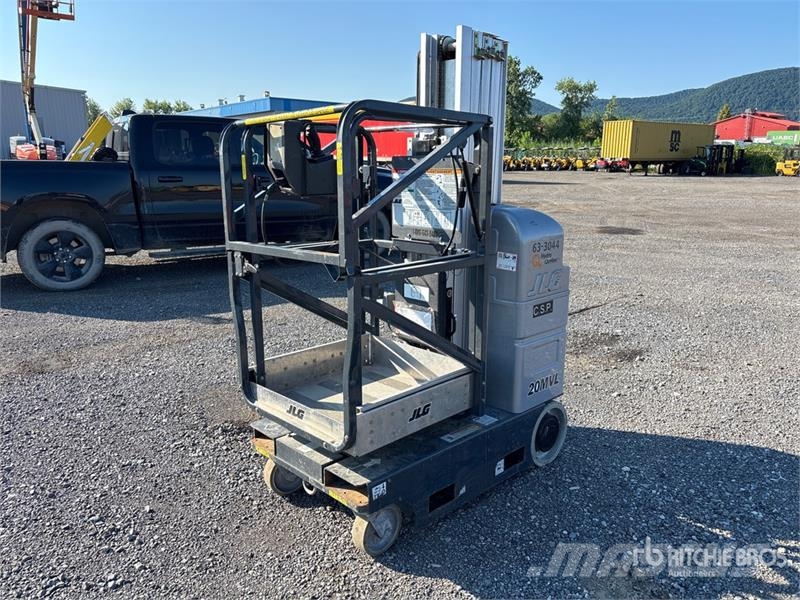 JLG 20MVL Vertical Mast Lift 垂直升降工作台