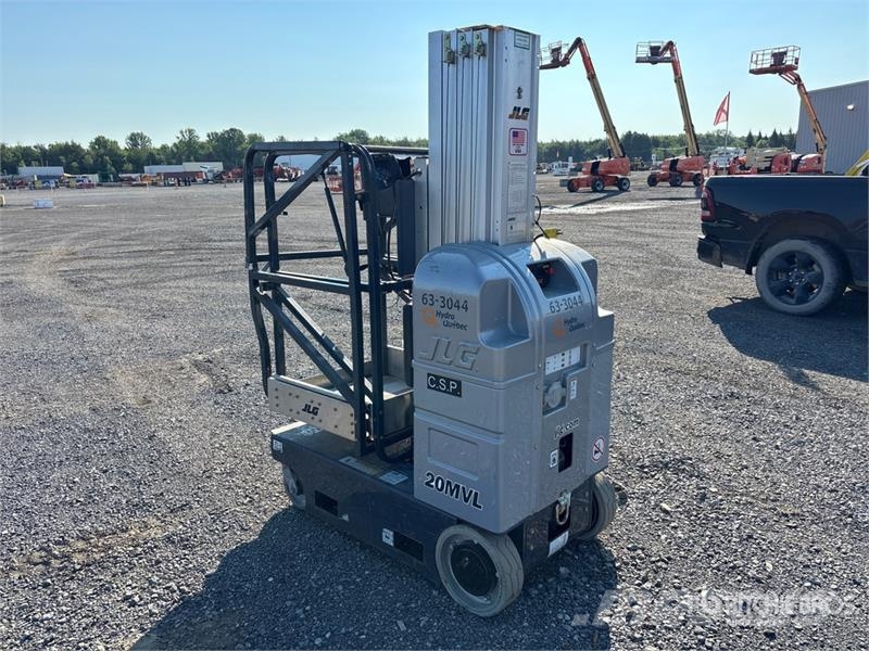 JLG 20MVL Vertical Mast Lift 垂直升降工作台