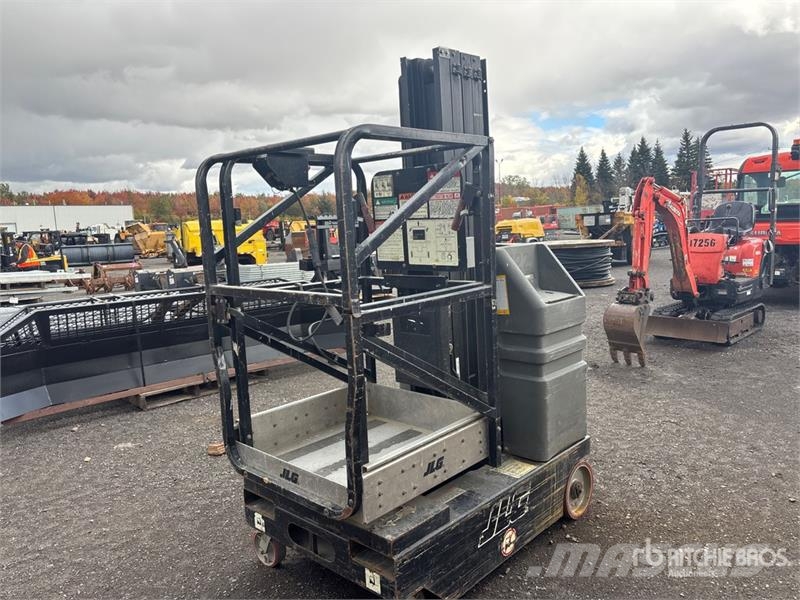 JLG 20VP Vertical Mast Lift Plataformas con jaula de elevación