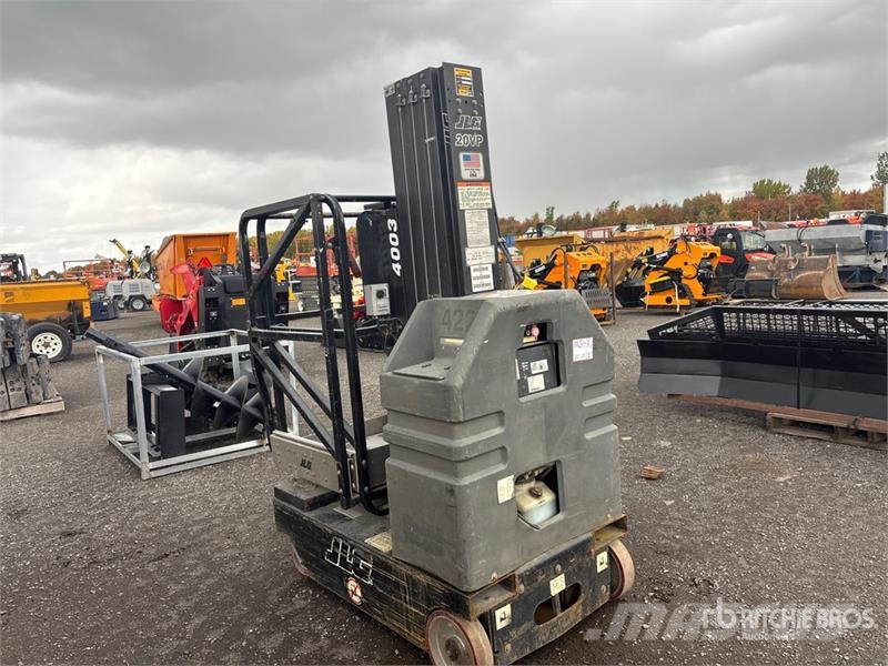 JLG 20VP Vertical Mast Lift Plataformas con jaula de elevación