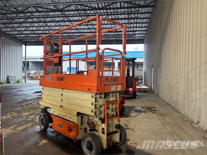 JLG 2632ES Electric Scissor Lift رافعات مقصية الشكل