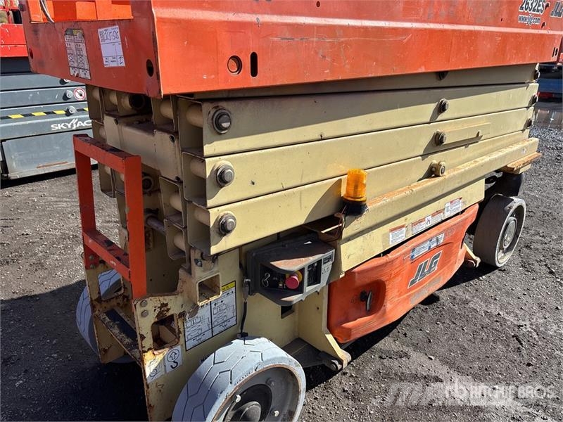 JLG 2632ES Electric Scissor Lift Elevadores de tesoura