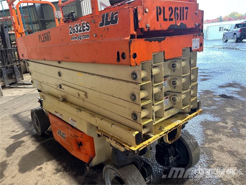 JLG 2632ES Electric Scissor Lift رافعات مقصية الشكل