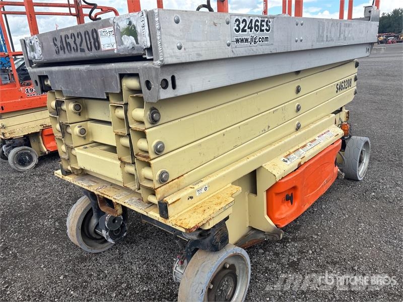 JLG 3246ES Electric Scissor Lift 剪叉式升降机