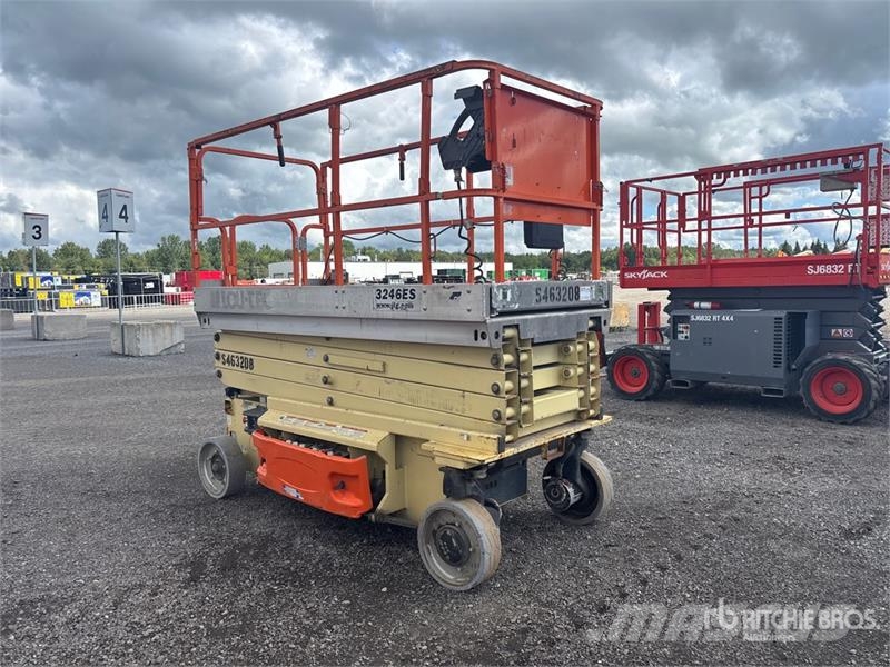 JLG 3246ES Electric Scissor Lift 剪叉式升降机
