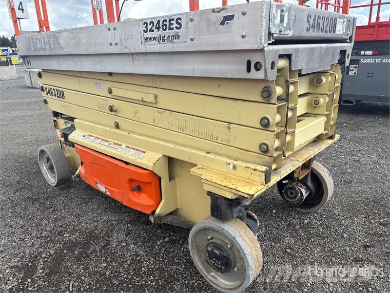 JLG 3246ES Electric Scissor Lift 剪叉式升降机