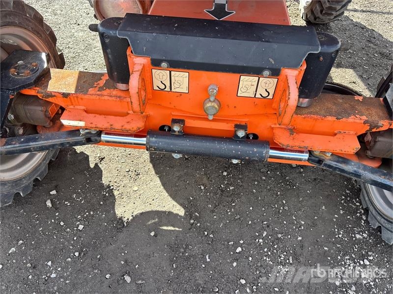 JLG 340AJ 4WD LPG Articulating Boom Lift رافعات سلة مفصلية