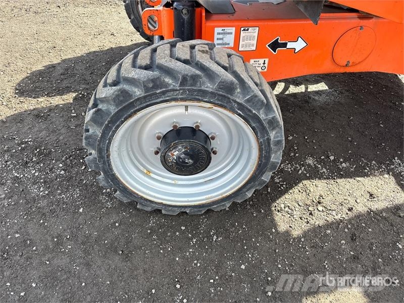 JLG 340AJ 4WD LPG Articulating Boom Lift رافعات سلة مفصلية