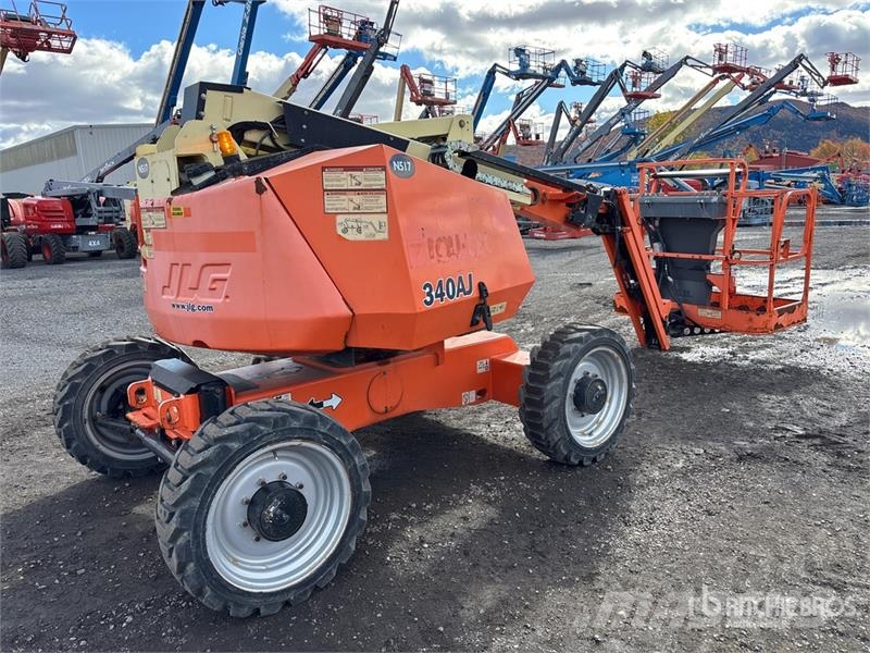 JLG 340AJ 4WD LPG Articulating Boom Lift رافعات سلة مفصلية