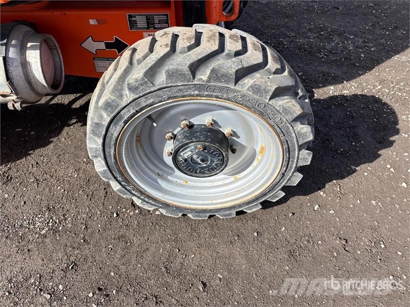 JLG 340AJ 4WD LPG Articulating Boom Lift رافعات سلة مفصلية