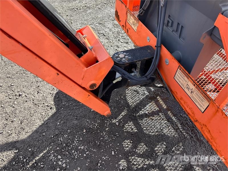 JLG 340AJ 4WD LPG Articulating Boom Lift رافعات سلة مفصلية