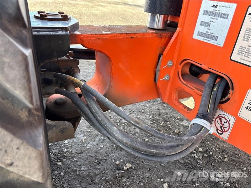 JLG 340AJ 4WD LPG Articulating Boom Lift رافعات سلة مفصلية