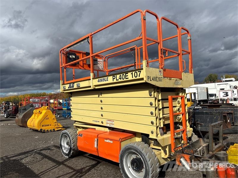 JLG 4069LE Electric Scissor Lift رافعات مقصية الشكل