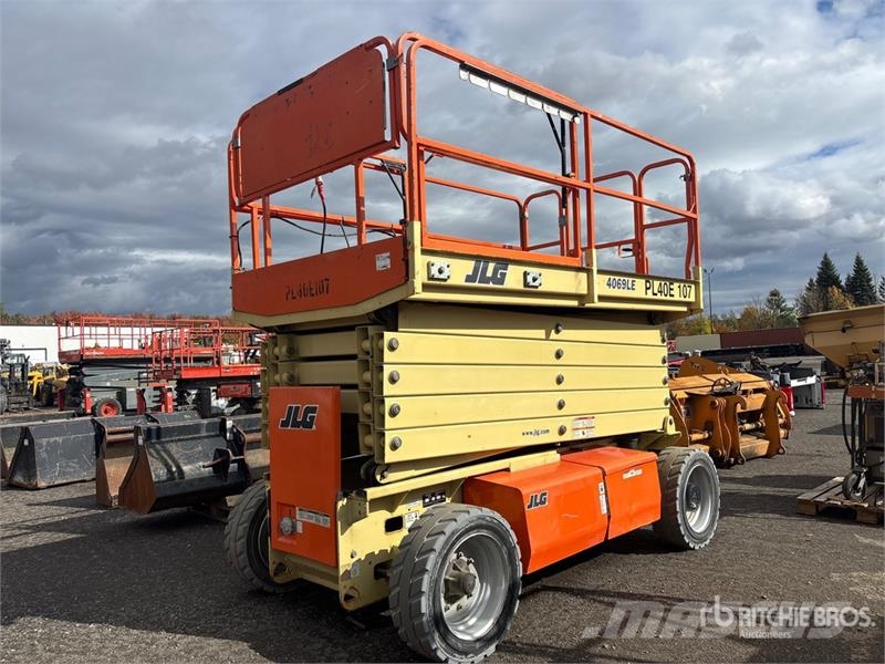 JLG 4069LE Electric Scissor Lift رافعات مقصية الشكل