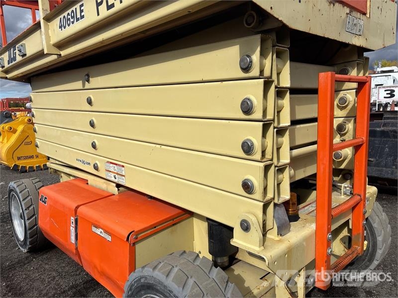 JLG 4069LE Electric Scissor Lift رافعات مقصية الشكل