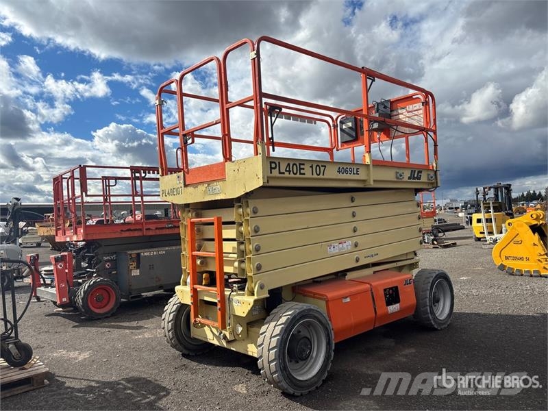 JLG 4069LE Electric Scissor Lift رافعات مقصية الشكل