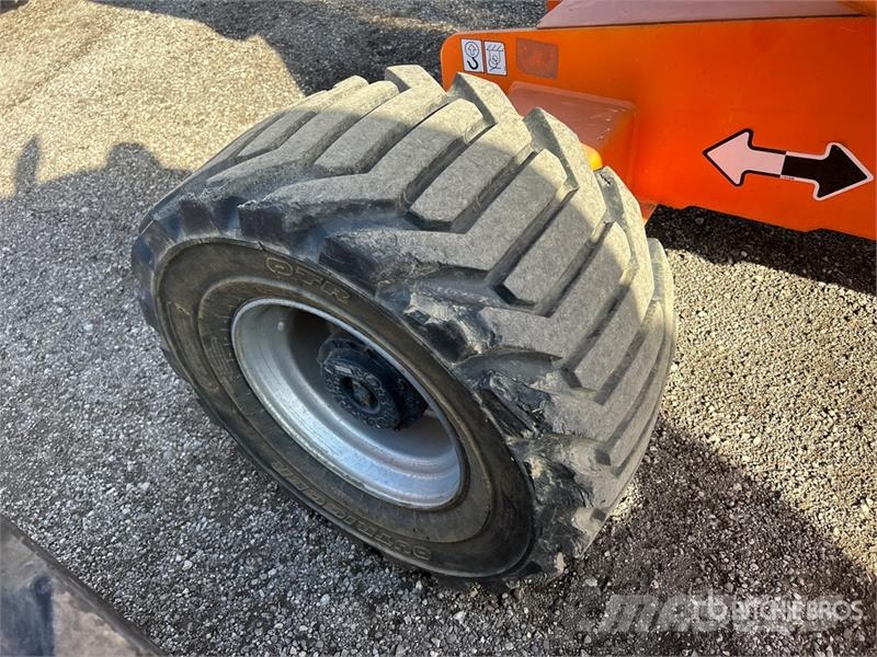 JLG 450 AJ Series II 관절형 전동이동 리프트