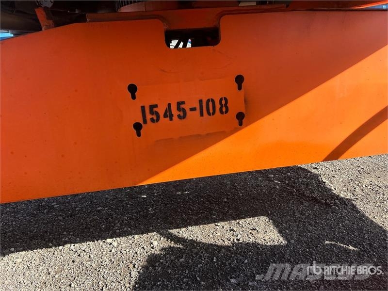 JLG 450 AJ Series II 관절형 전동이동 리프트