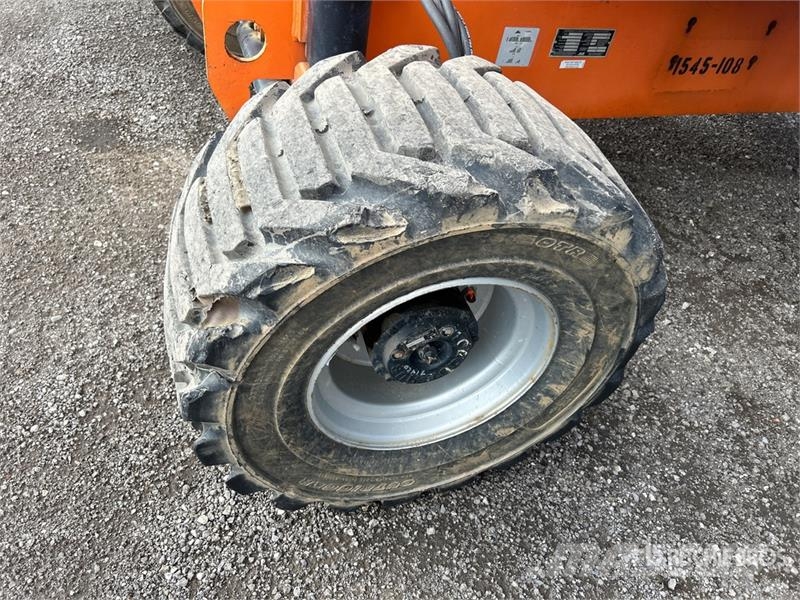 JLG 450 AJ Series II 관절형 전동이동 리프트