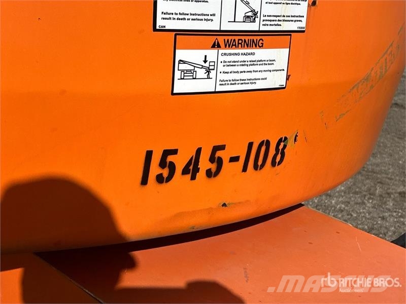 JLG 450 AJ Series II 관절형 전동이동 리프트
