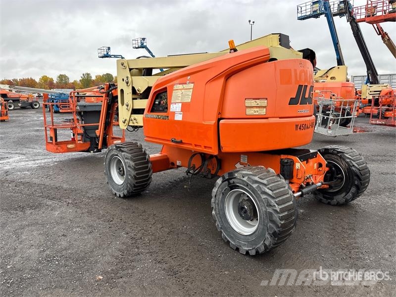 JLG 450AJ 4WD Dual Fuel Articulating Boom Lift Kloubové plošiny