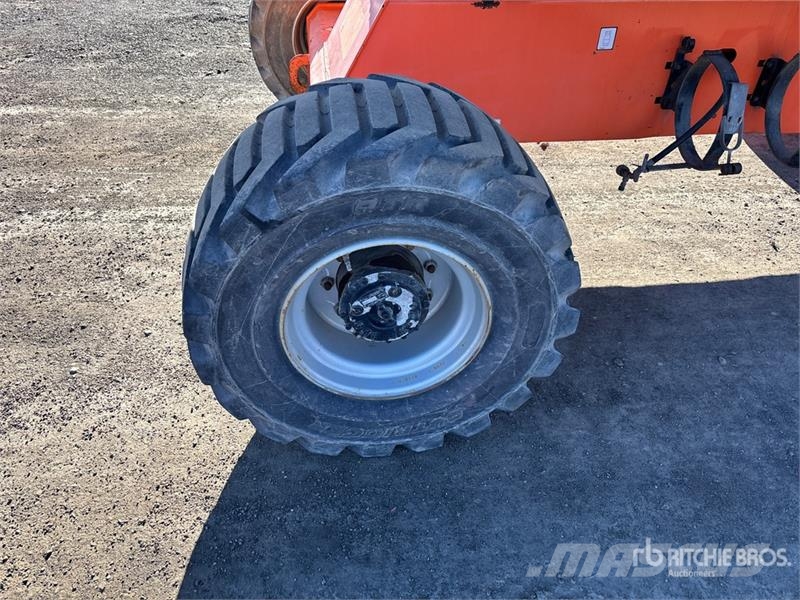 JLG 450AJ Series II 4WD Dual Fuel Articulating Boom Li Plataforma de trabajo articulada