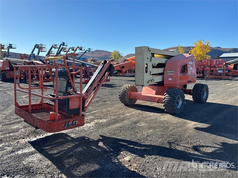 JLG 450AJ Series II 4WD Dual Fuel Articulating Boom Li Plataforma de trabajo articulada