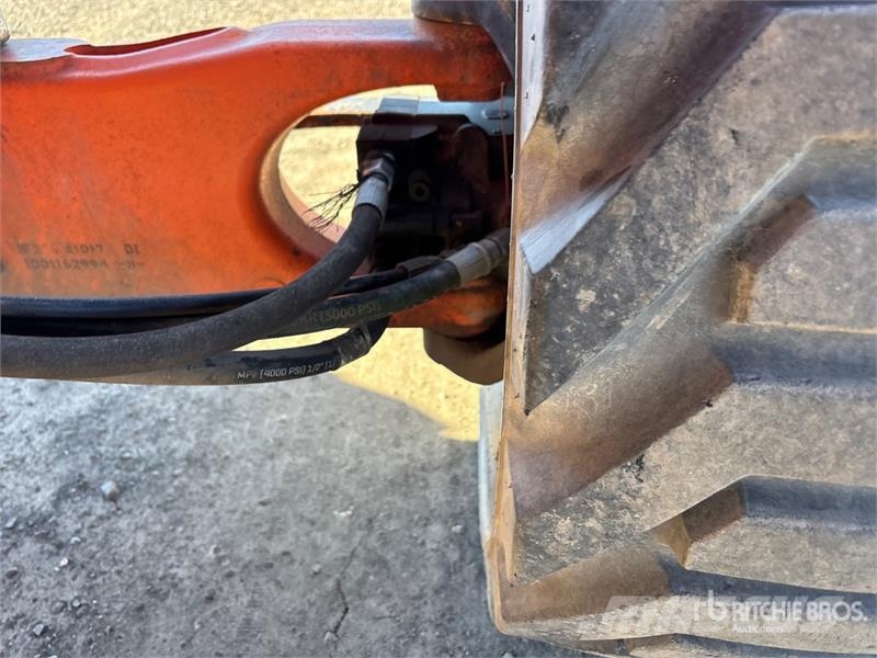 JLG 450AJ Series II 4WD Dual Fuel Articulating Boom Li Plataforma de trabajo articulada