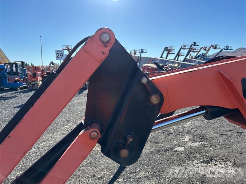 JLG 450AJ Series II 4WD Dual Fuel Articulating Boom Li Plataforma de trabajo articulada