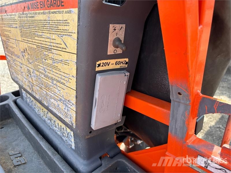 JLG 450AJ Series ll 4WD Diesel Articulating Boom Lift Piattaforme a braccio articolato