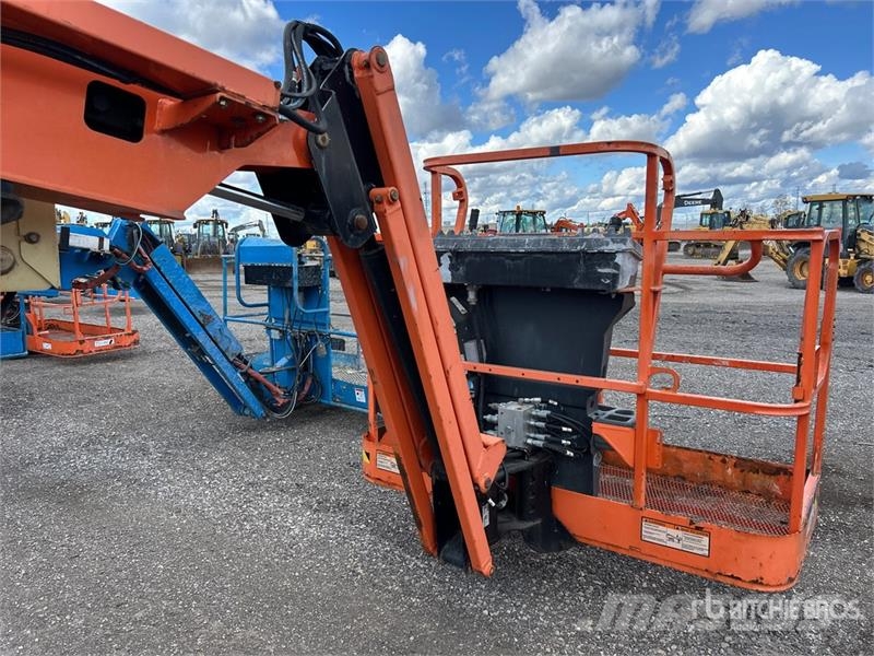 JLG 450AJ Series ll 4WD Diesel Articulating Boom Lift رافعات سلة مفصلية
