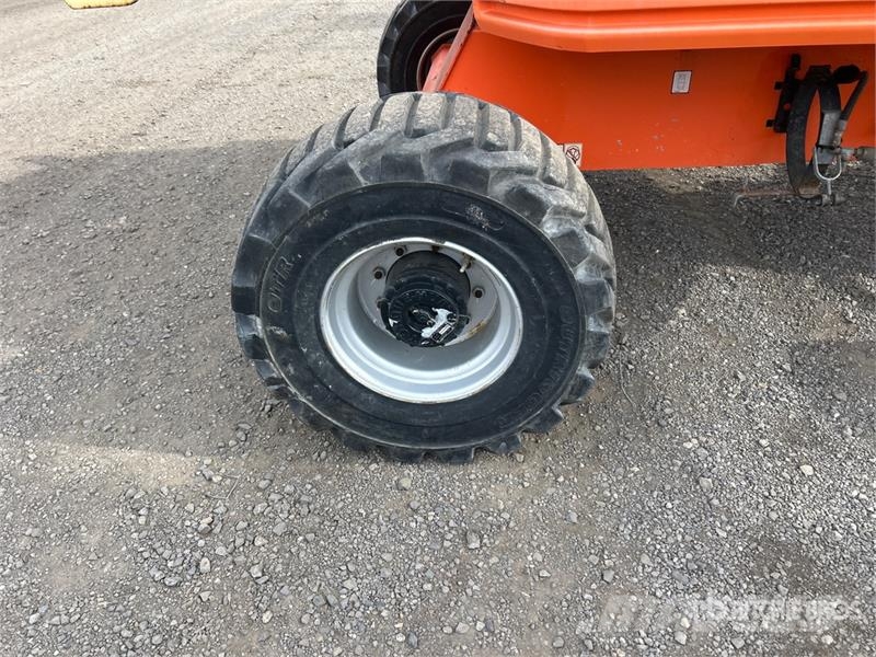 JLG 450AJ Series ll 4WD Dual Fuel Articulating Boom Li Articulated boom lifts
