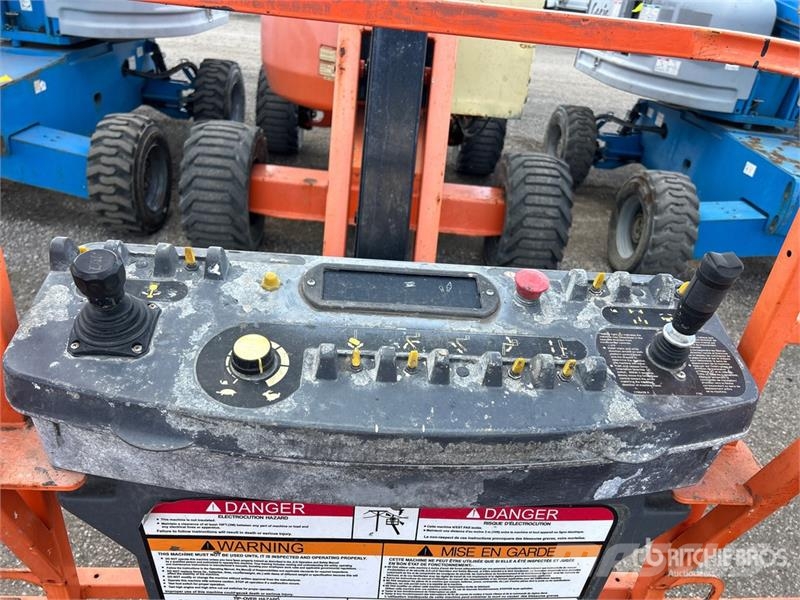 JLG 450AJ Series ll 4WD Diesel Articulating Boom Lift رافعات سلة مفصلية